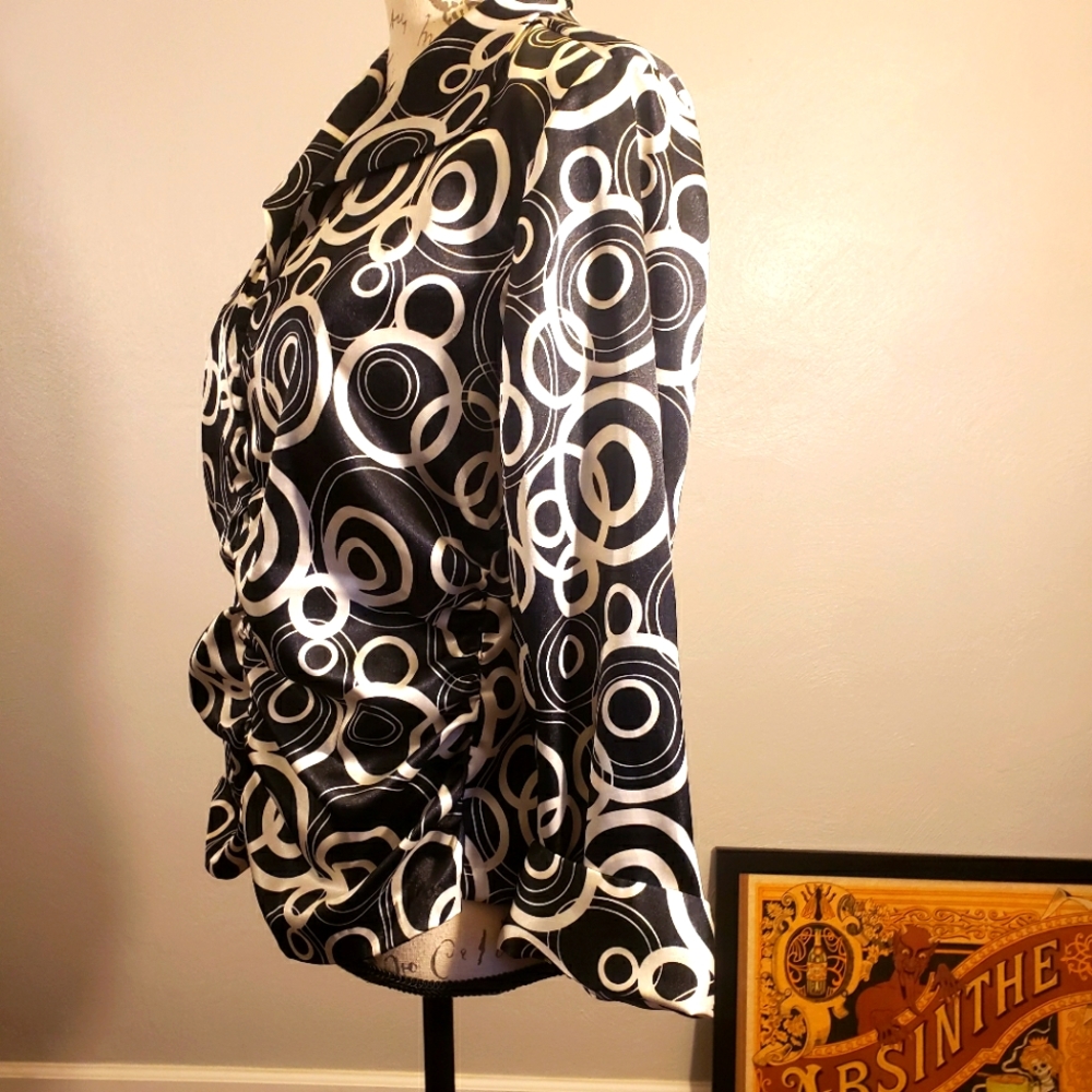 Dress Barn Graphic Black and White Ruched Blouse